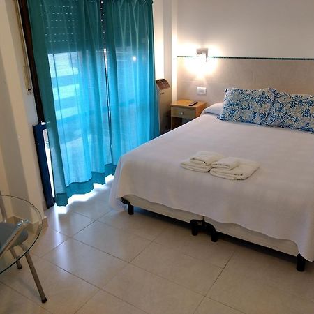 Hotel Soleares Мар-дель-Плата Экстерьер фото